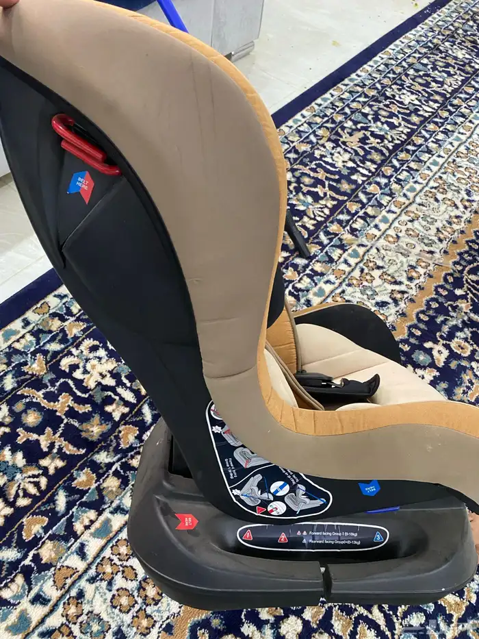 مقعد اطفال للسيارة 1
