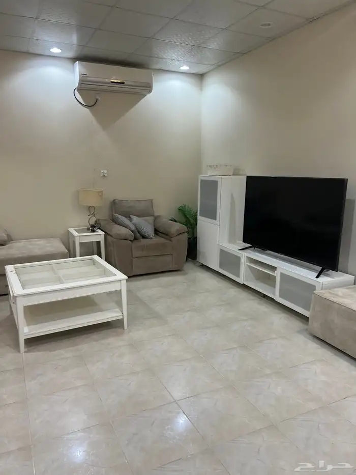 عماره فلا للايجار او للبيع وشقق الباحه حي جفن العقيق 27