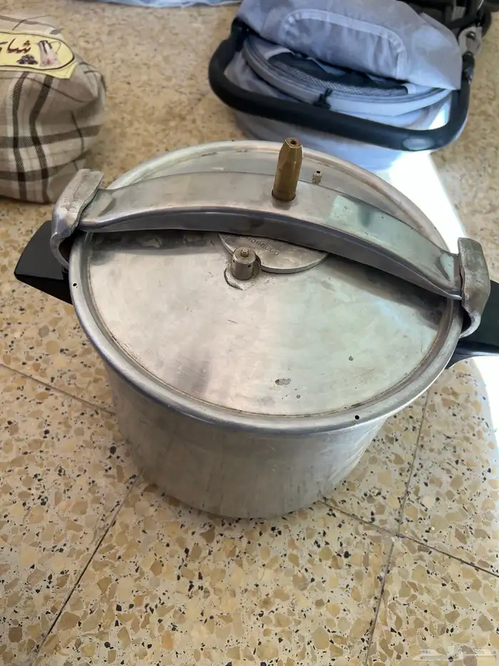 فرن وثلاجه وقدر ضغط فرنسي 1