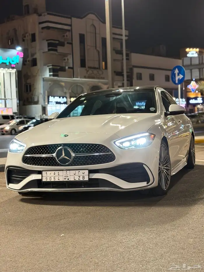 مرسيدس C300 موديل 2022 نايت بكج 1