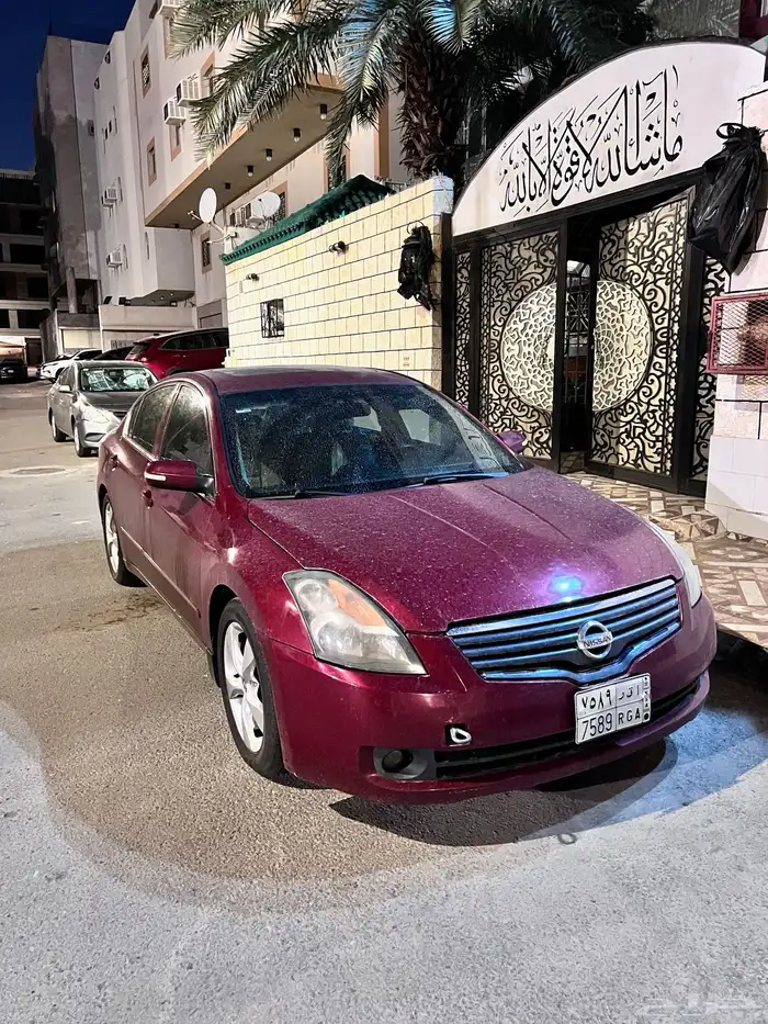نيسان التيما 2009 1