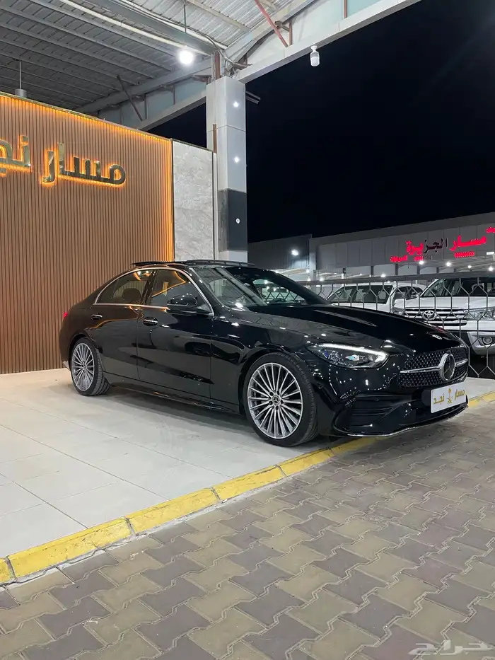 مرسيدس C300 موديل 2023 فل كامل 2