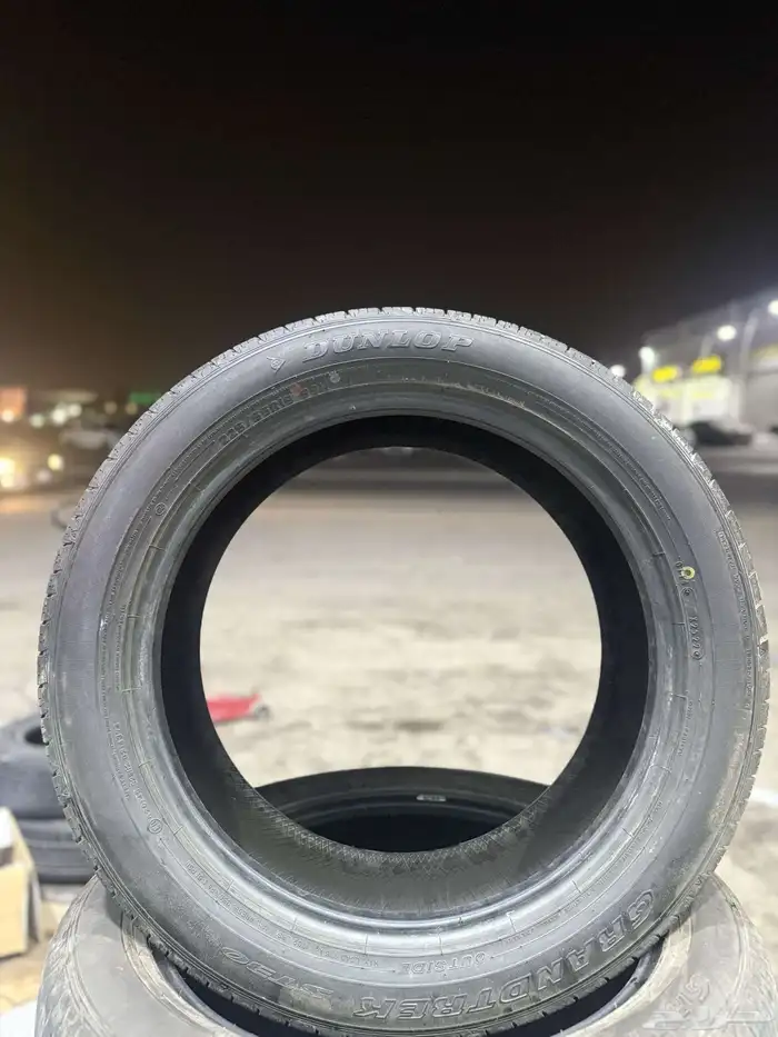 225 55 19كفرات دنلوب خوات الجدد مشروطة من اي عيوب 3