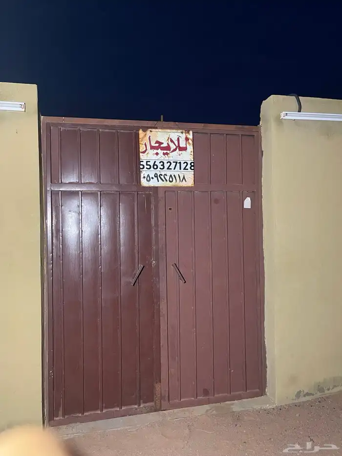 استراحة للإيجار بموقق   الصناعية 0