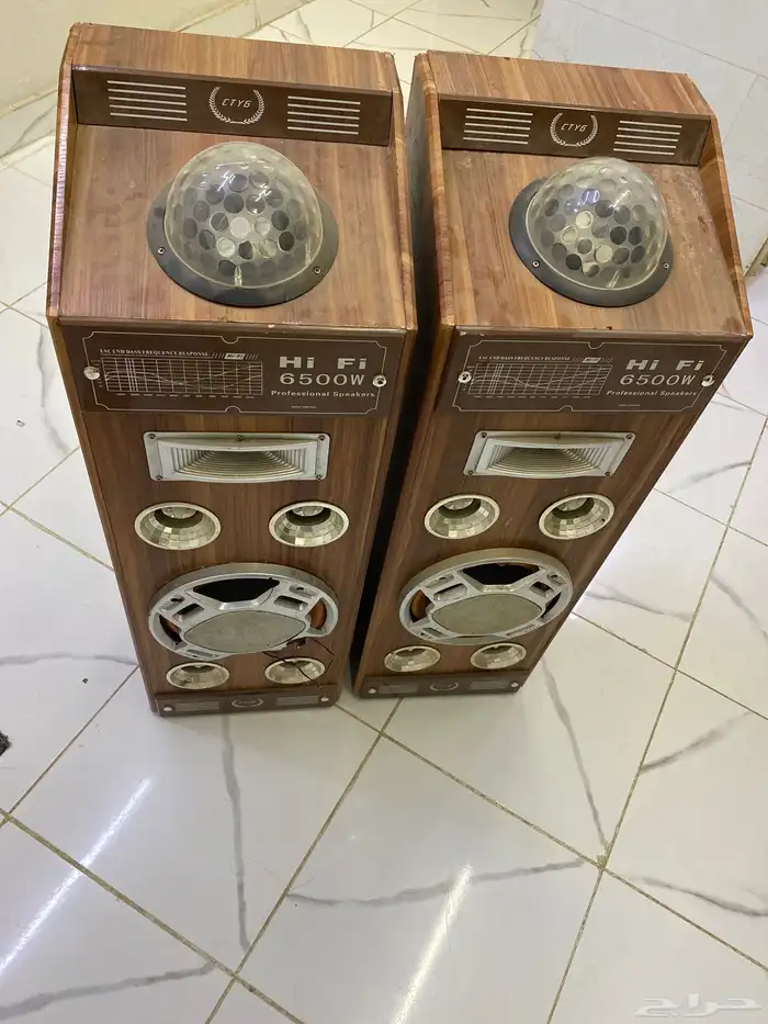 سماعات للبيع يحتاجن افياش بس 2