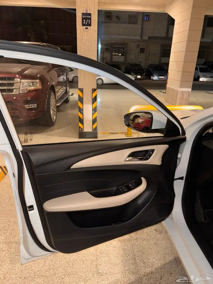 mg 5 2023 عداد 56000km 8