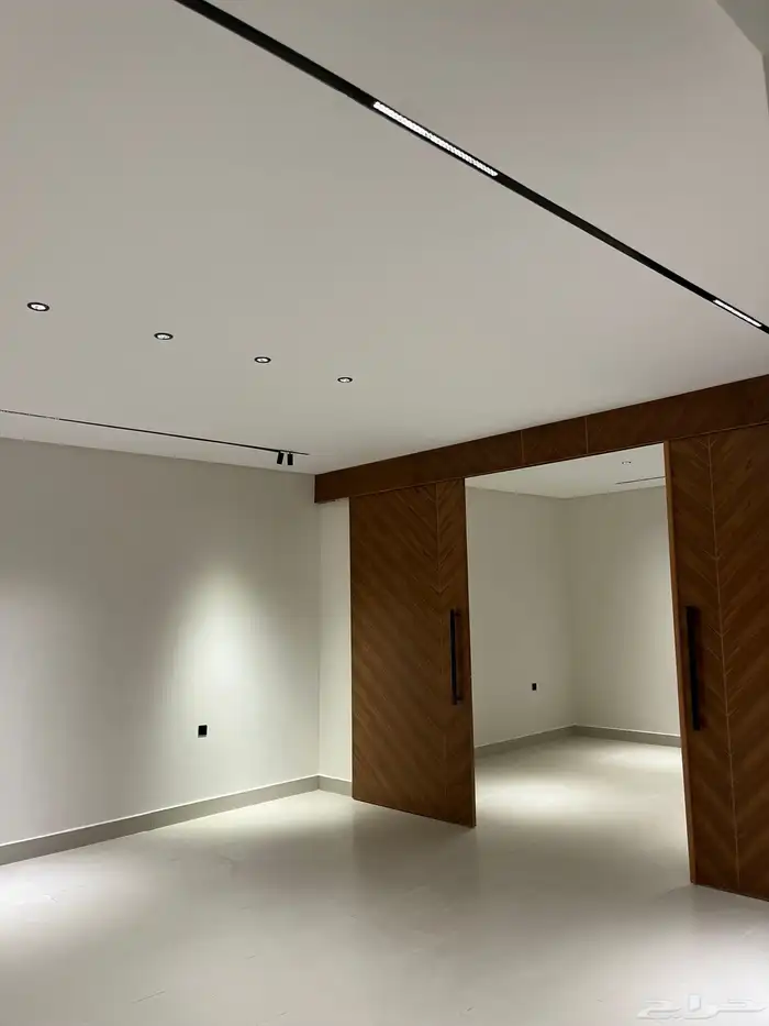 فيلا مساحة 270 م بحي المهدية تصميم مودرن و 7 غرف نوم 4