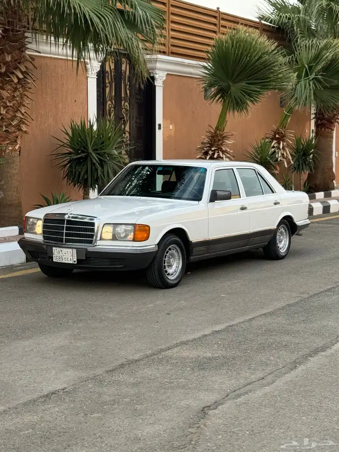 مرسيد بنز S280 كلاسك مخزن قمة في النظافة قير عادي 1985 12