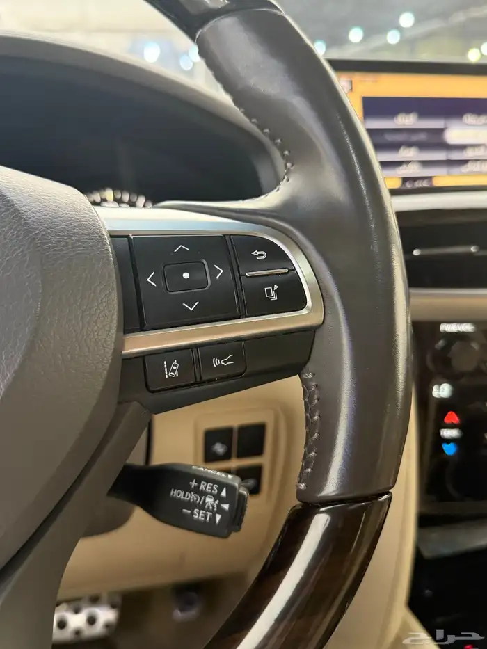 لكزس LX570 موديل 2020 18