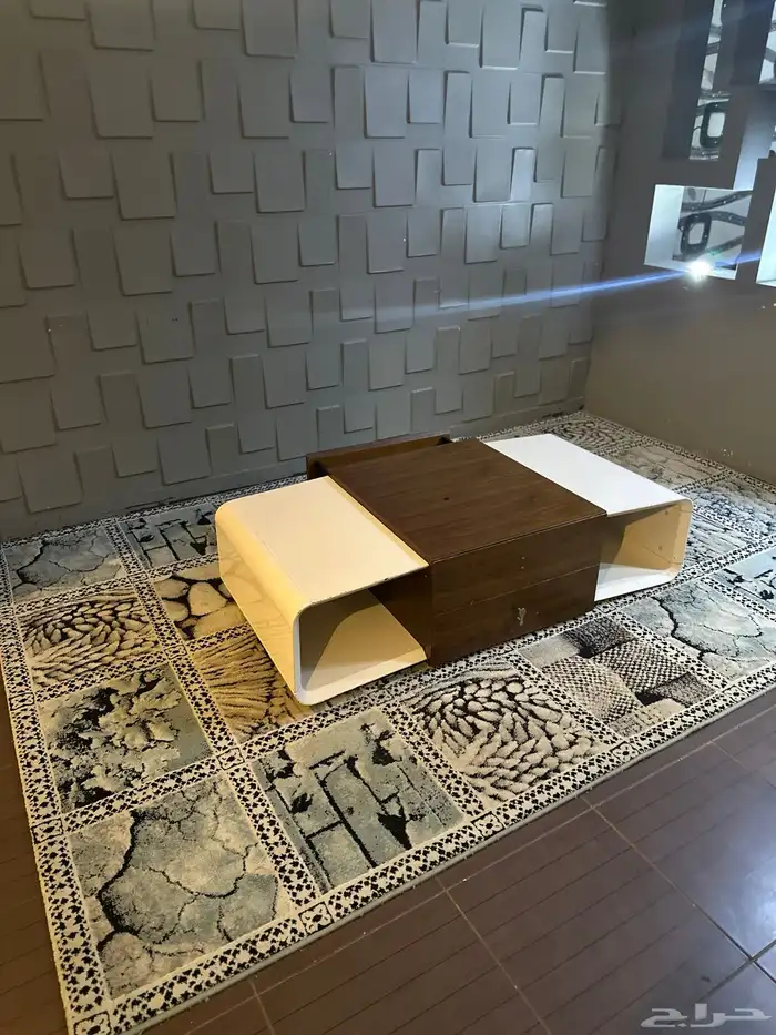 طاوله خدمه مع مفرش بيع ب 350 نظيف 3