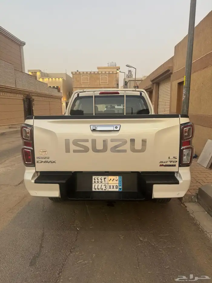 ايسوزو دماكس 2022 4