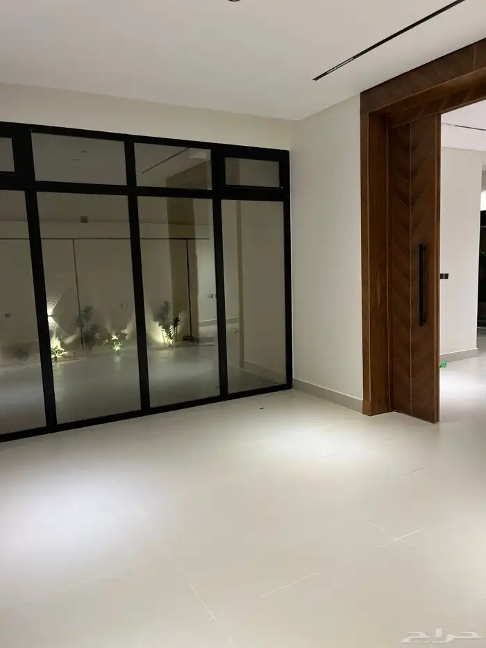 فيلا مساحة 270 م بحي المهدية تصميم مودرن و 7 غرف نوم 8