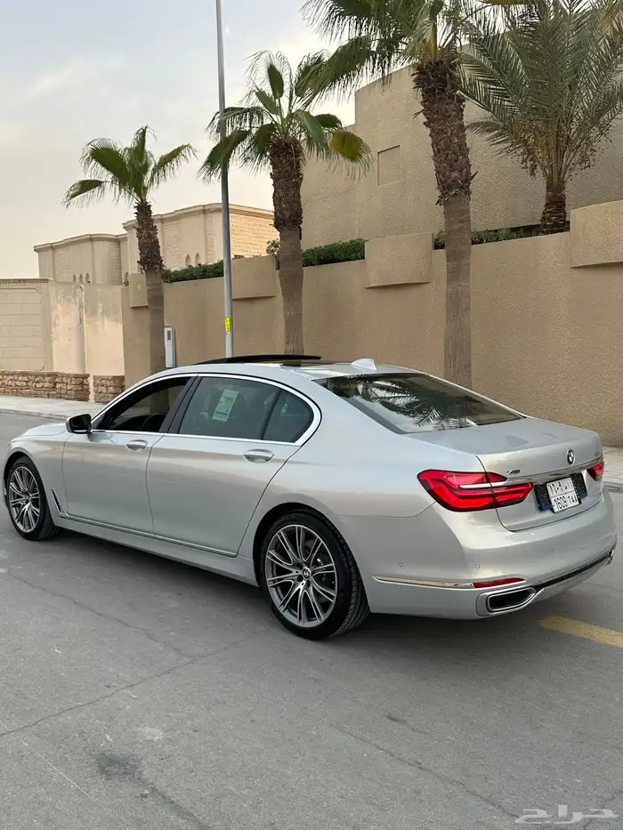 بي ام انتفجول 750 ماشي 72 الف فقط على الضمان 2017 10