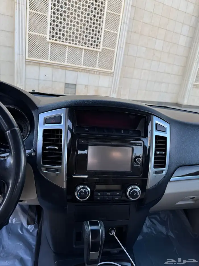 باجيرو 2016 نظيف 7