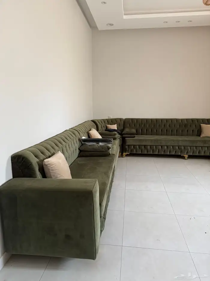 كنب مجلس اخضر  نظيف جدا 2