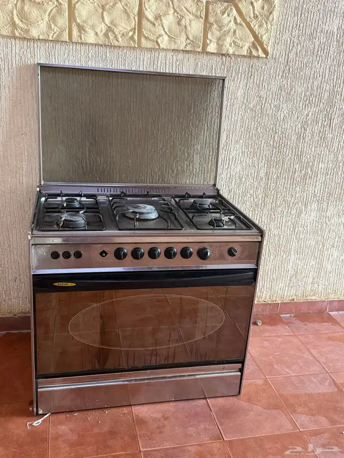 فرن خمس عيون غاز كلها تشتغل ممتاز 0