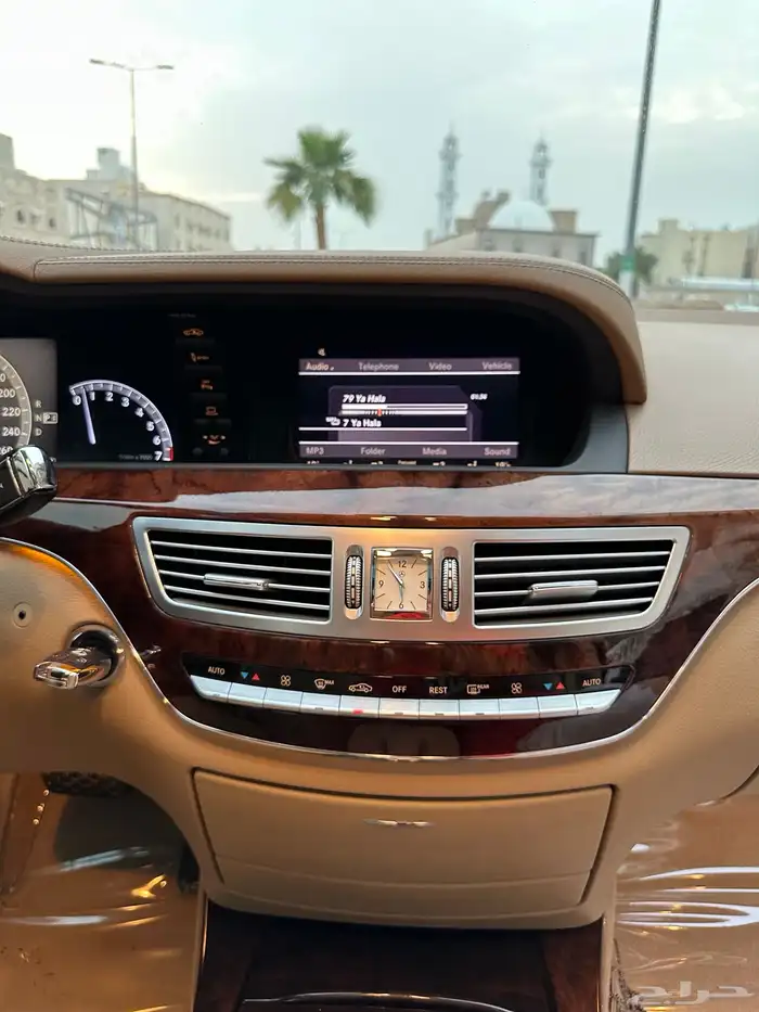 مرسيدس جفالي s300 2012 لاررج بحالة الوكالة 48