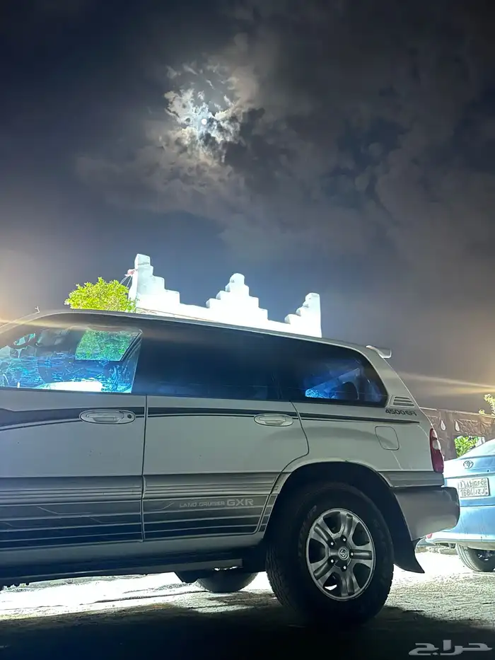 لاندكروزر 2005 gxr 7