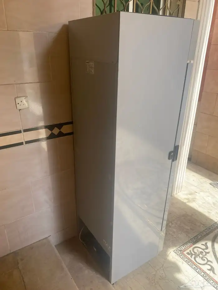 فريزر للبيع نظيفه البيع مستعجل 1