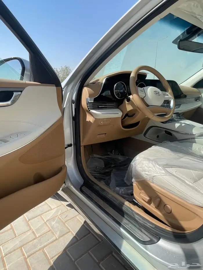 للبيع هونداي ازيرا 2022 اسمارت بلس جديد 15