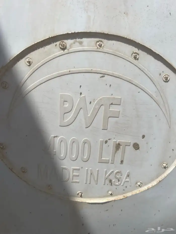 خزان مياه مستعمل نظيف 3