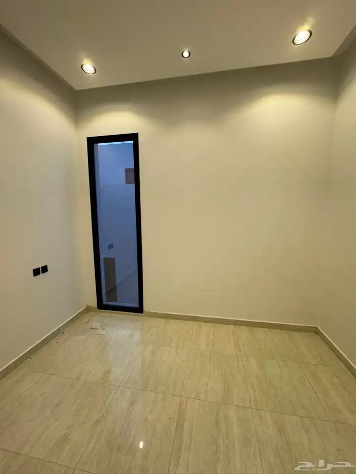 فيلا درج داخلي ب شقه بالشرق 3