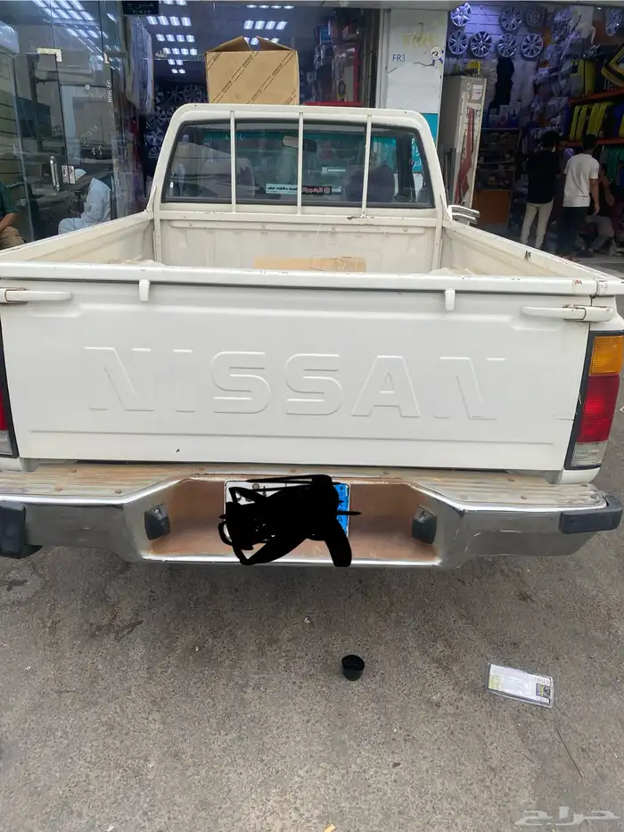 للبيع نيسان ددسن 1986 2