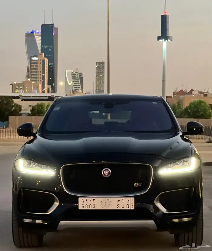 جاكوار اف بيس 1