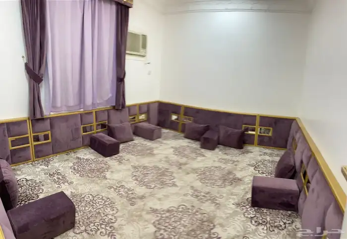 جلسة كنب عربية كامله مع الفرشه للبيع 0