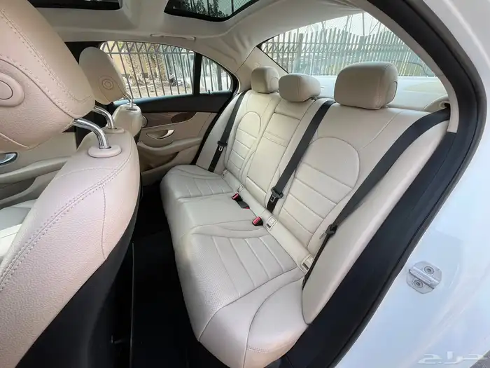 مرسيدس C300 ( بحالة الوكالة 2015 ) 69