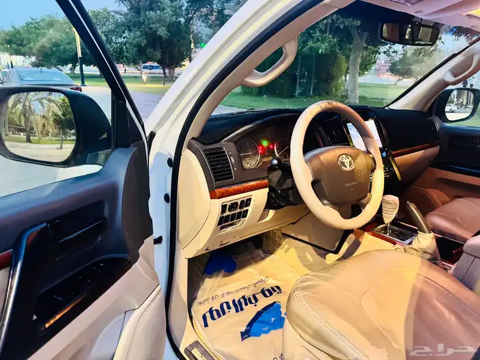 2015 Toyota Land Cruiser GXR V8 7