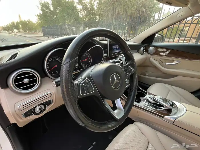 مرسيدس C300 ( بحالة الوكالة 2015 ) 66