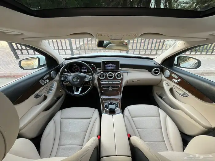 مرسيدس C300 ( بحالة الوكالة 2015 ) 82