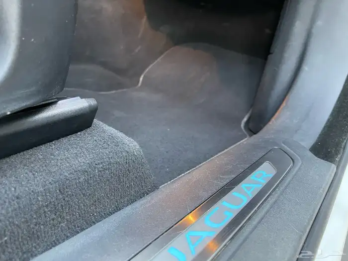 جيب جاكوار F-pace 2020 24