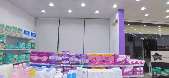 ستائر رول للمعارض والمكاتب والوجهات 21