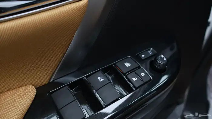 فورتشنر VX1 2025 14