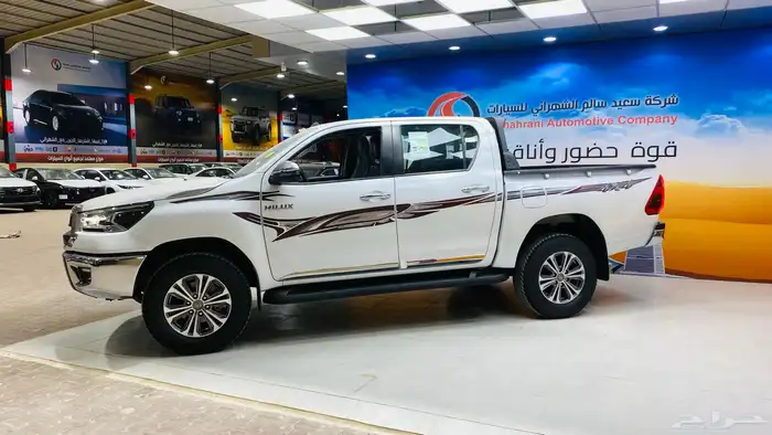 هايلكس SGLX 2025 دبل بنزين 5