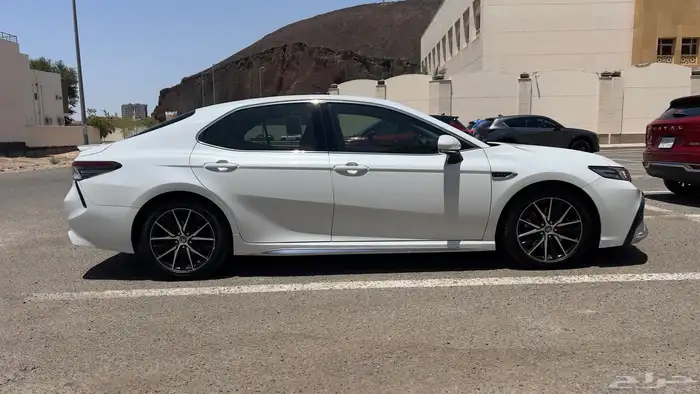 للبيع كامري2022 se 2