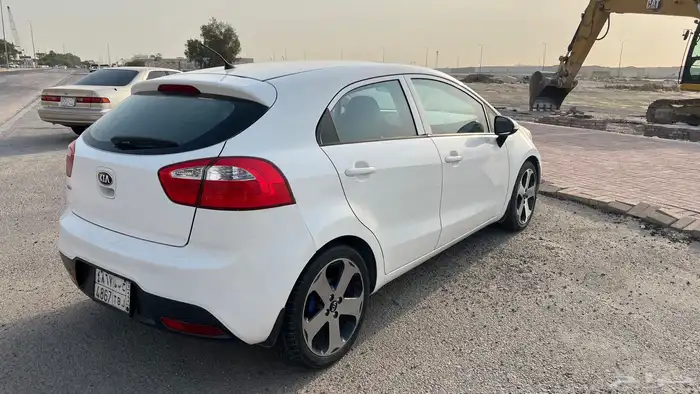 FULL OPTION KIA RIO 2014 0