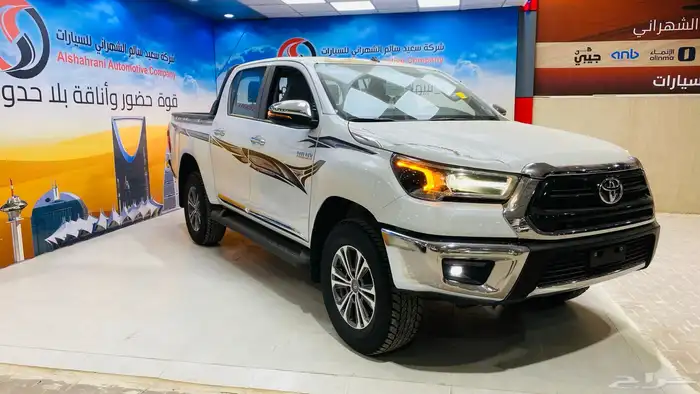 هايلكس بنزين دبل S-GLX 2025 5