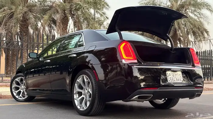 كرايسلر C300 2020 ( لكجوري   ممشى قليل ) 37