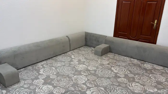 سجاد موكيت للبيع طول وعرض 24 متر 0