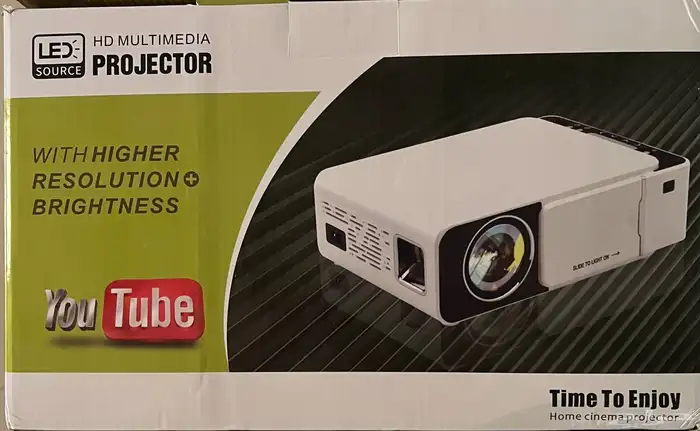 للبيع جهاز بروجكتر ( PROJECTOR ) تعليمي ترفيهي . 0