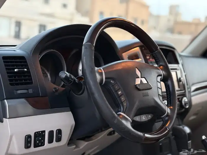 للبيع ميتسوبيشي باجيرو 2019 فل كامل 19
