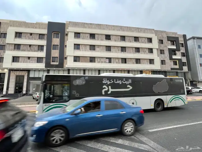 فرصة عقارية شقة تمليك 6 غرف بطحاء قريش ب 560 اطلالة ش تجاري 9