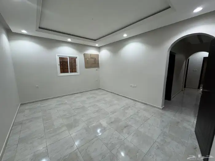 شقة للايجار السنوي 3 غرف حي السنابل عرسان 1