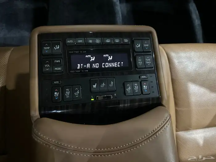 لكزس LS600 موديل 2015 فل كامل هايبرد 23