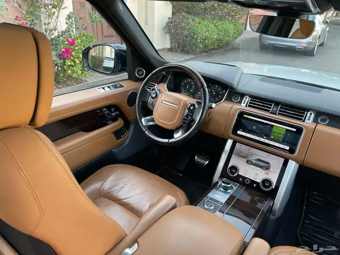 رنج روفر فوج SE V8 2018 ناغي ( بحالة الوكالة ) 27
