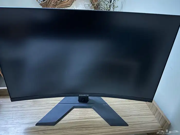 شاشة ألعاب Gigabyte M32UC منحنية 31.5 4K 0