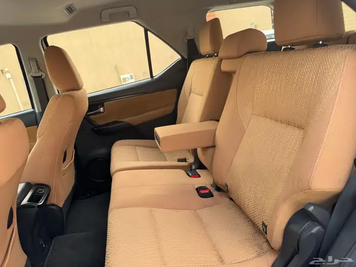 فورشنر 2020 بنزين بدون دبل مخزن بحالة الوكالة 14